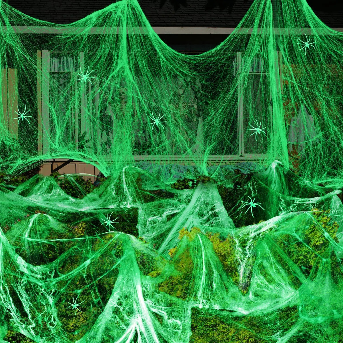 Glow-in-the-Dark Stretch Spider Web with Spiders – Halloween Cobweb Decoration for Indoor & Outdoor