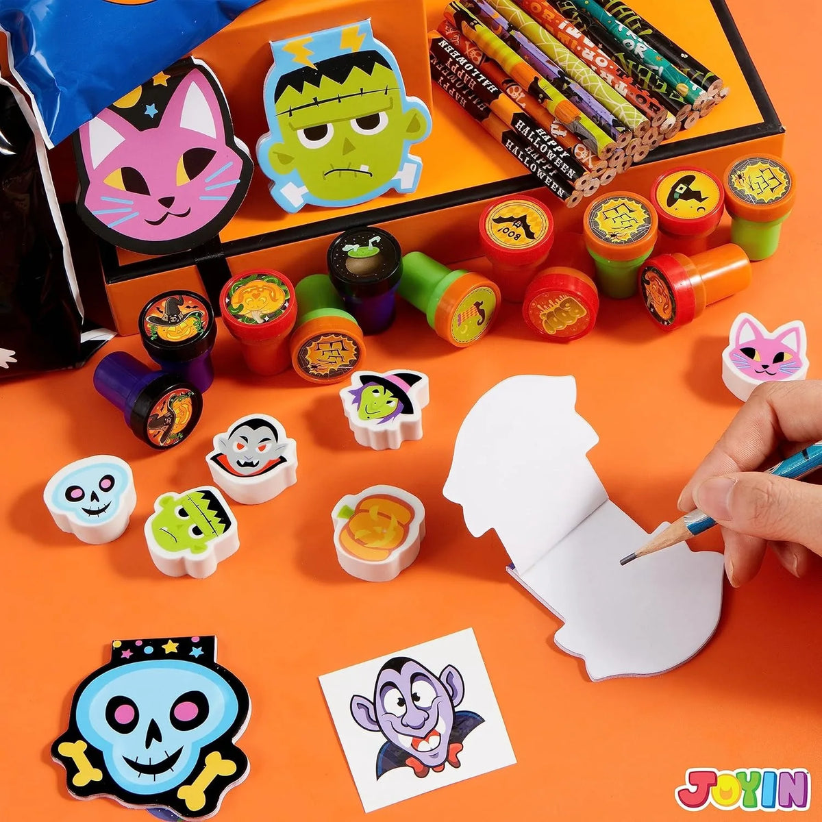 168-Piece Halloween Stationery Party Favor Set – party favors photo 4